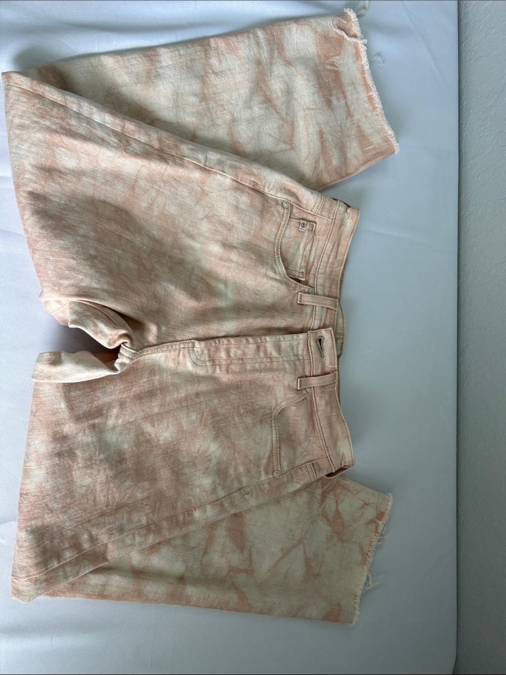 AG Women’s Pale Pink Tie Dye Raw Hem 31  Jeans